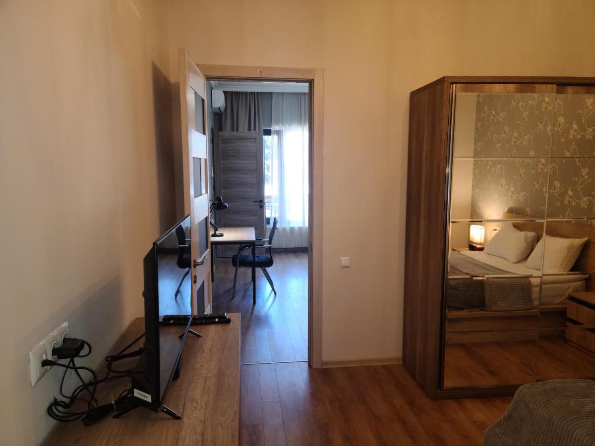 Honeymoon Apartments In Old Tbiliszi Kültér fotó