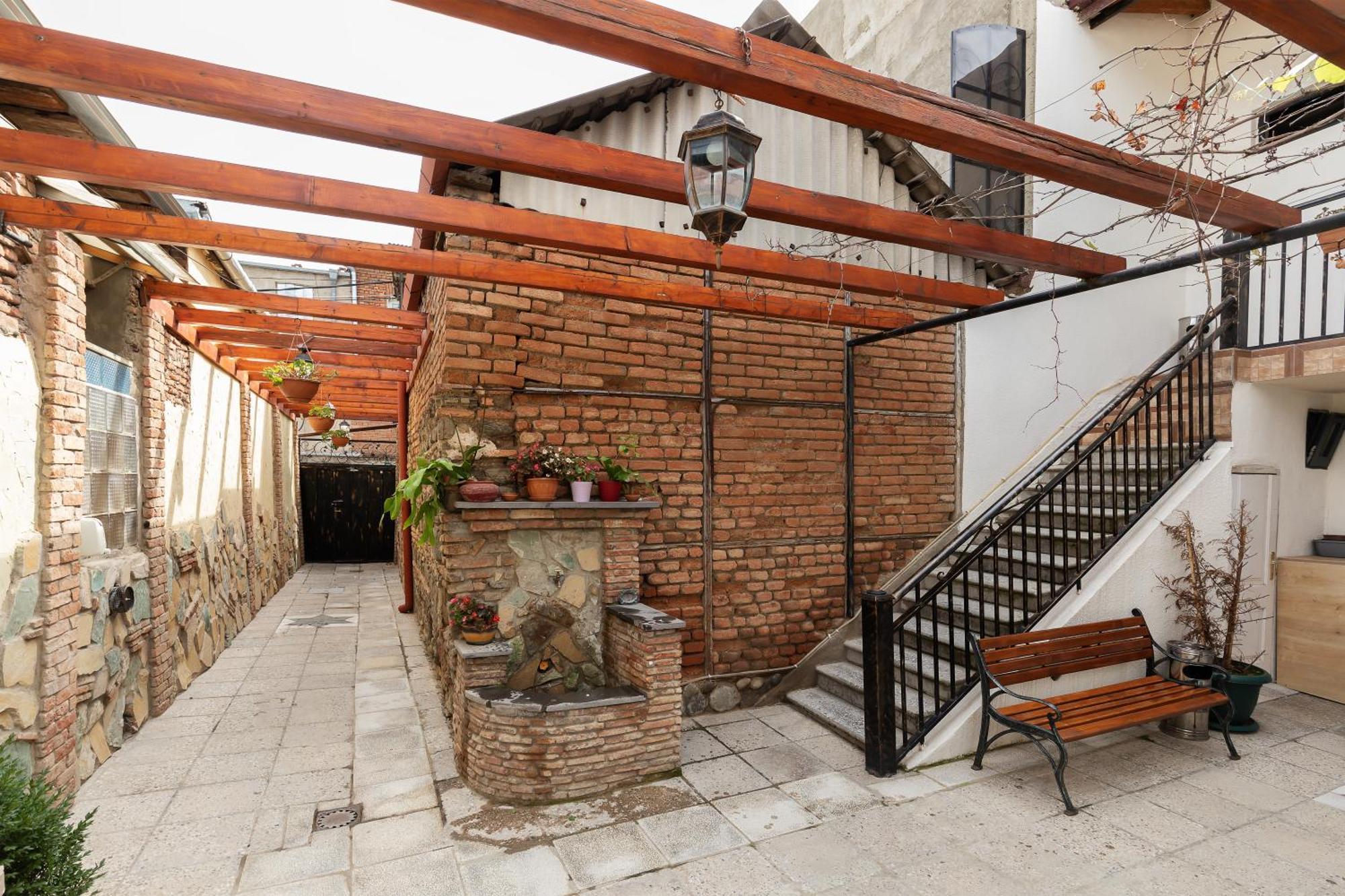 Honeymoon Apartments In Old Tbiliszi Kültér fotó