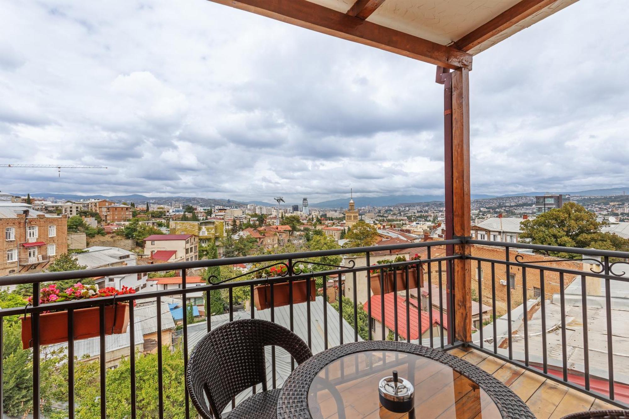 Honeymoon Apartments In Old Tbiliszi Kültér fotó