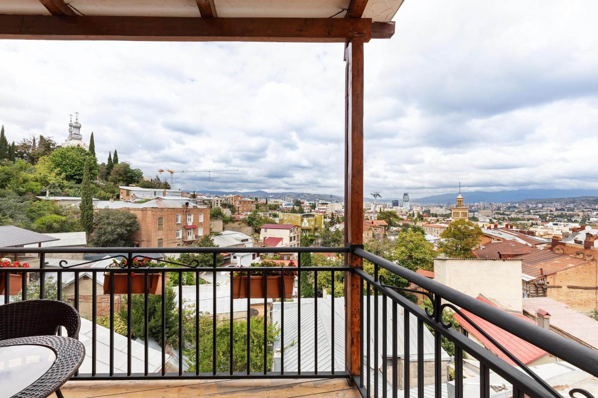 Honeymoon Apartments In Old Tbiliszi Kültér fotó