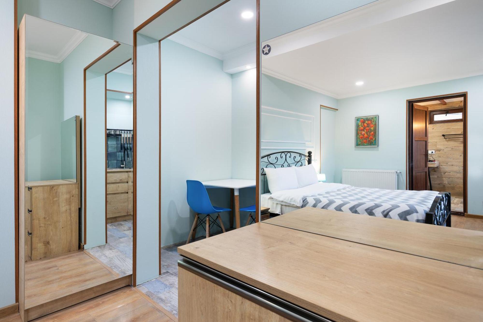 Honeymoon Apartments In Old Tbiliszi Kültér fotó